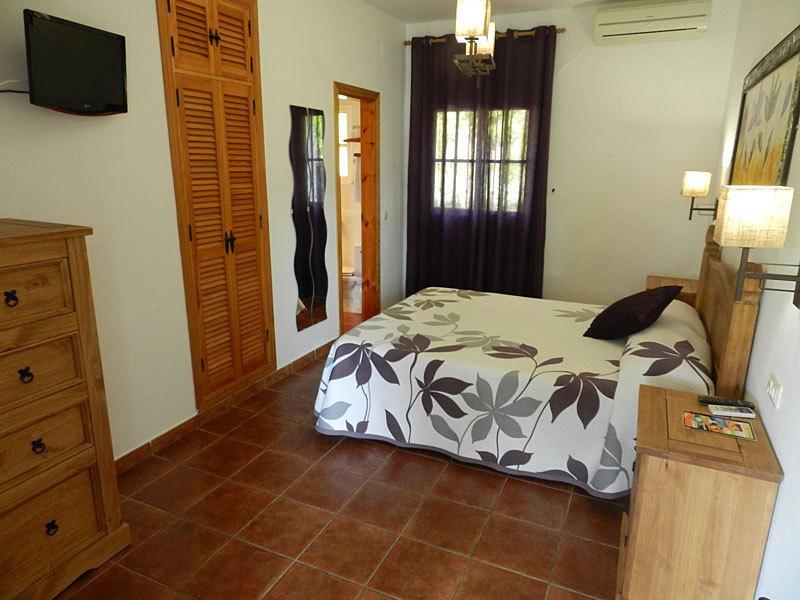 Hostal Las Acacias Los Canos De Meca Buitenkant foto